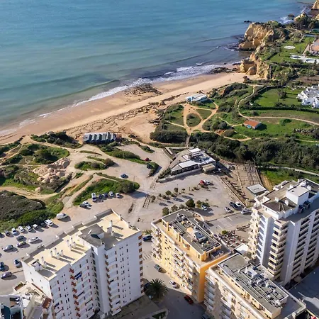 Ocean View 2 Bdr Flat With Balcony By Lovelystay Appartement Armação de Pêra