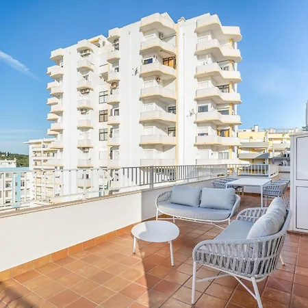 Ocean View 2 Bdr Flat With Balcony By Lovelystay Apartment