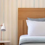 Ocean View 2 Bdr Flat With Balcony By Lovelystay