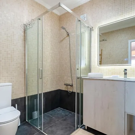 Ocean View 2 Bdr Flat With Balcony By Lovelystay Armação de Pêra