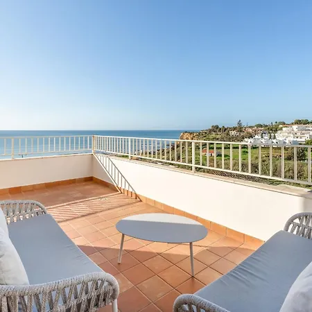 Апартаменты Ocean View 2 Bdr Flat With Balcony By Lovelystay *