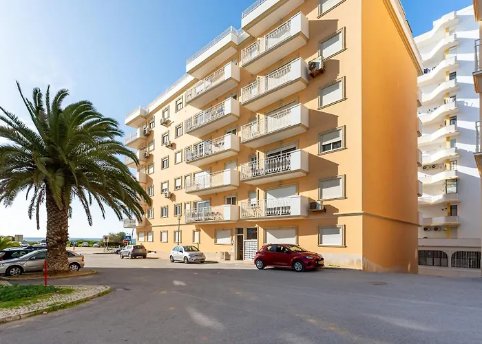 Ocean View 2 Bdr Flat With Balcony By Lovelystay Apartament