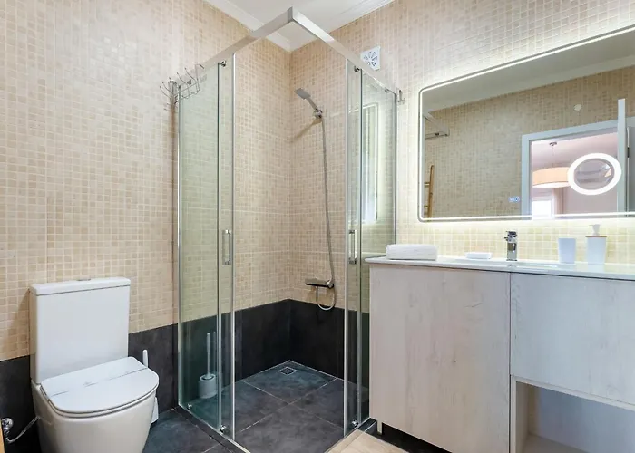 Ocean View 2 Bdr Flat With Balcony By Lovelystay Armação de Pêra