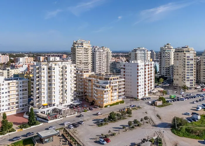 Apartament Ocean View 2 Bdr Flat With Balcony By Lovelystay